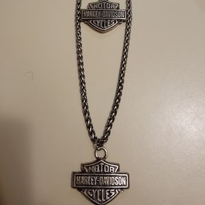 Harley davidson necklace with bracelet